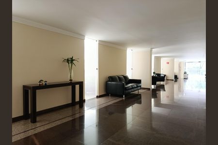 Apartamento para alugar com 168m², 3 quartos e 2 vagasHall de entrada