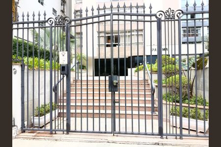 Apartamento para alugar com 168m², 3 quartos e 2 vagasEntrada do condomínio