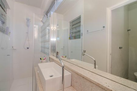 Apartamento para alugar com 134m², 3 quartos e 2 vagas Apartamento para alugar com 134m², 3 quartos e 2 vagasBanheiro da Suíte