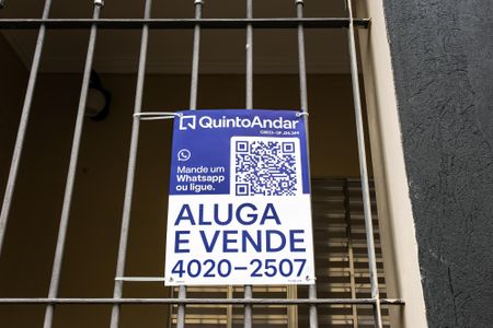 Casa à venda com 60m², 2 quartos e sem vaga Casa à venda com 60m², 2 quartos e sem vagaPlaquinha