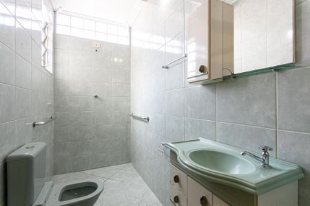 Casa à venda com 60m², 2 quartos e sem vaga Casa à venda com 60m², 2 quartos e sem vagaBanheiro