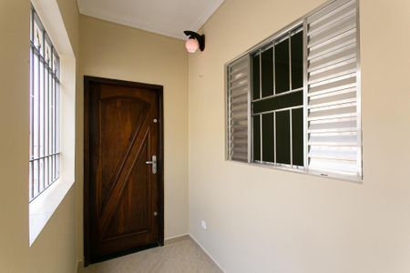 Casa à venda com 60m², 2 quartos e sem vaga Casa à venda com 60m², 2 quartos e sem vagaVaranda de Entrada