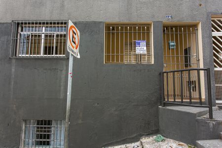 Casa à venda com 60m², 2 quartos e sem vaga Casa à venda com 60m², 2 quartos e sem vagaFachada