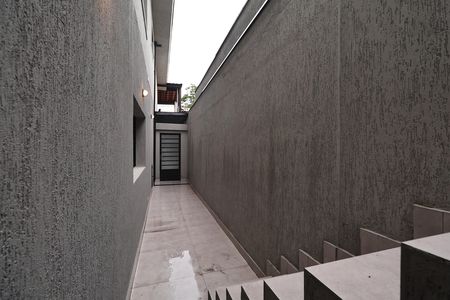 Corredor de casa à venda com 5 quartos, 280m² em Jardim Ocara, Santo André