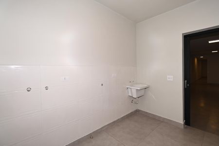 Lavanderia de casa à venda com 5 quartos, 280m² em Jardim Ocara, Santo André