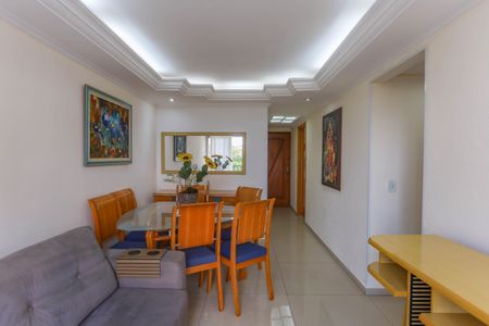 Sala de apartamento para alugar com 2 quartos, 58m² em Taboão, Diadema