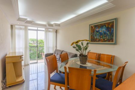 Sala de apartamento para alugar com 2 quartos, 58m² em Taboão, Diadema