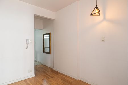Apartamento à venda com 40m², 1 quarto e sem vaga Apartamento à venda com 40m², 1 quarto e sem vagaSala