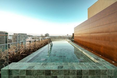 Apartamento para alugar com 24m², 1 quarto e sem vaga Apartamento para alugar com 24m², 1 quarto e sem vagaÁrea comum - Piscina