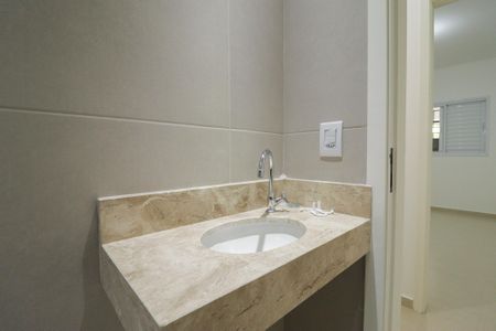 Casa para alugar com 59m², 1 quarto e 2 vagasBanheiro Social