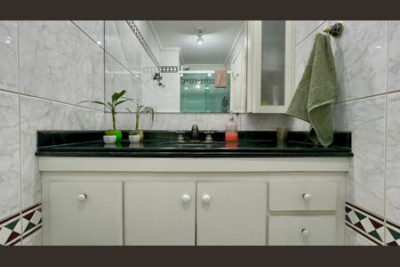 Apartamento à venda com 117m², 3 quartos e 2 vagasBanheiro