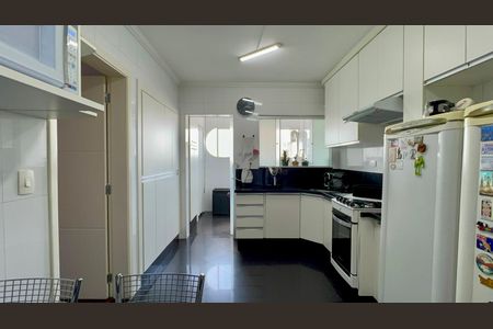 Apartamento à venda com 117m², 3 quartos e 2 vagasCozinha