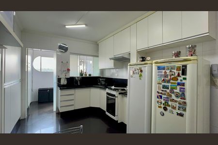 Apartamento à venda com 117m², 3 quartos e 2 vagasCozinha