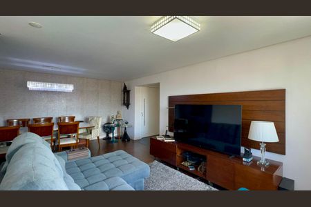 Apartamento à venda com 117m², 3 quartos e 2 vagasSala de TV