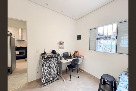 Casa à venda com 100m², 4 quartos e 2 vagasQuarto 2