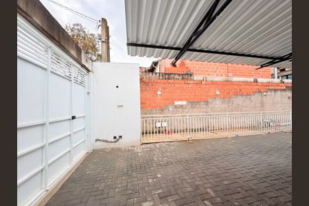 Casa à venda com 100m², 4 quartos e 2 vagasGaragem