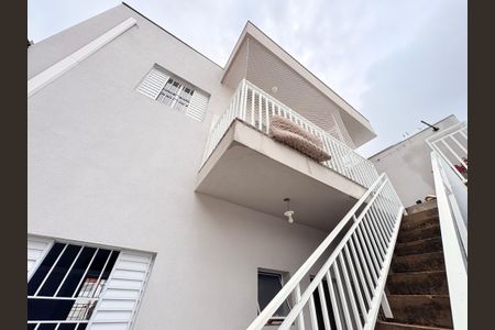 Casa à venda com 100m², 4 quartos e 2 vagasCasa  2