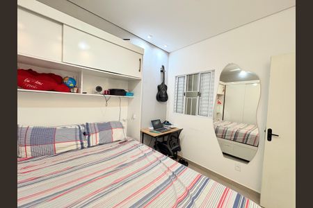 Casa à venda com 100m², 4 quartos e 2 vagasQuarto 2