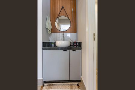Apartamento à venda com 39m², 2 quartos e sem vaga Apartamento à venda com 39m², 2 quartos e sem vagaBanheiro