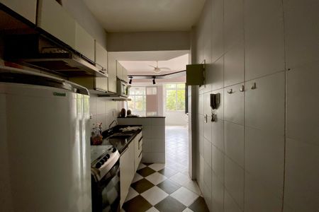 Apartamento à venda com 92m², 2 quartos e 1 vaga Apartamento à venda com 92m², 2 quartos e 1 vagaCozinha