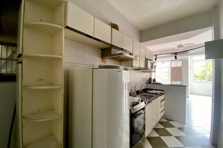 Apartamento à venda com 92m², 2 quartos e 1 vaga Apartamento à venda com 92m², 2 quartos e 1 vagaCozinha