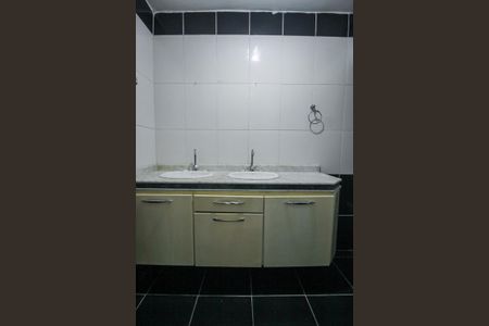 Casa para alugar com 200m², 3 quartos e 2 vagasBanheiro da Suíte 1