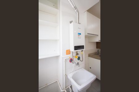 Área de Serviço de apartamento para alugar com 2 quartos, 42m² em Parque Maria Helena, São Paulo