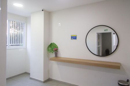 Área comum de apartamento para alugar com 2 quartos, 42m² em Parque Maria Helena, São Paulo