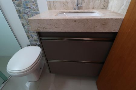 Apartamento para alugar com 68m², 2 quartos e 1 vagaBanheiro da Suíte