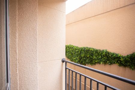 Apartamento à venda com 44m², 2 quartos e 1 vaga Apartamento à venda com 44m², 2 quartos e 1 vagaVARANDA E ÁREA DE SERVIÇO