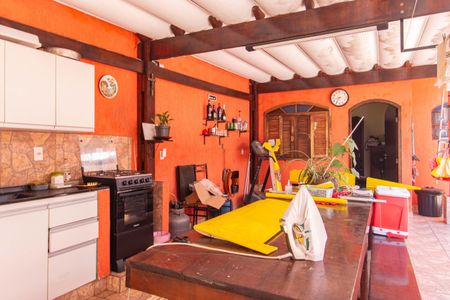 Casa à venda com 140m², 3 quartos e 4 vagas Casa à venda com 140m², 3 quartos e 4 vagasÁrea comum