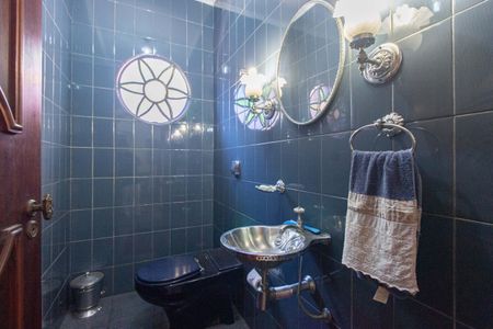 Casa à venda com 140m², 3 quartos e 4 vagas Casa à venda com 140m², 3 quartos e 4 vagasLavabo