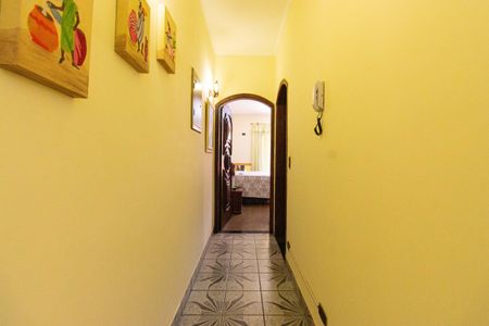 Casa à venda com 140m², 3 quartos e 4 vagas Casa à venda com 140m², 3 quartos e 4 vagasCorredor