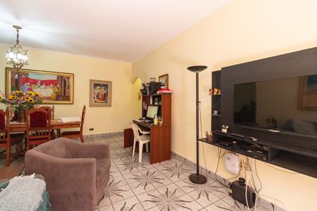 Casa à venda com 140m², 3 quartos e 4 vagas Casa à venda com 140m², 3 quartos e 4 vagasSala