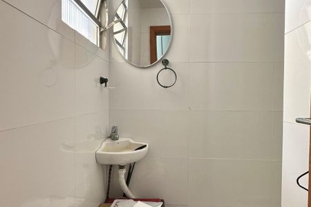 Apartamento à venda com 90m², 2 quartos e sem vagaBanheiro de serviço