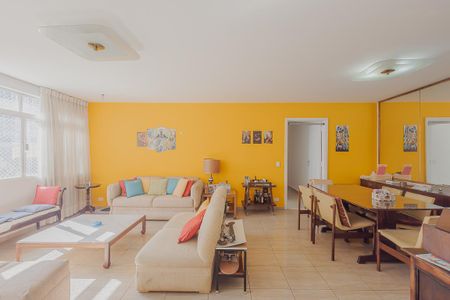 Sala de apartamento à venda com 3 quartos, 151m² em Pinheiros, São Paulo