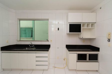 Apartamento à venda com 103m², 3 quartos e 2 vagasCozinha