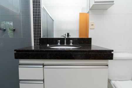 Apartamento à venda com 103m², 3 quartos e 2 vagasBanheiro da Suíte