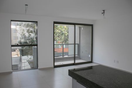 Apartamento à venda com 74m², 2 quartos e 2 vagasSala