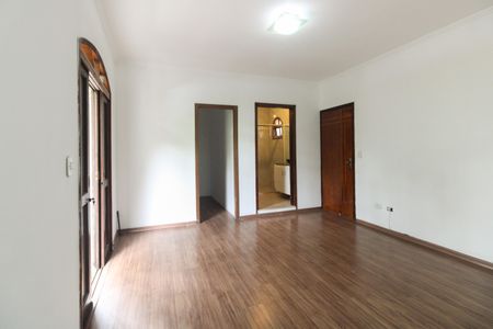 Casa para alugar com 250m², 3 quartos e 2 vagasSuíte