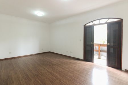 Casa para alugar com 250m², 3 quartos e 2 vagasSuíte