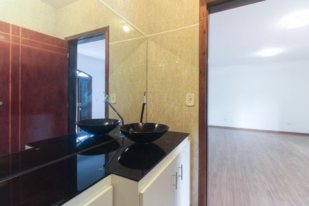 Casa para alugar com 250m², 3 quartos e 2 vagasBanheiro Suíte