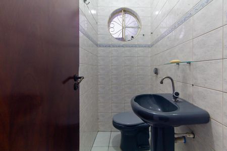 Casa à venda com 336m², 4 quartos e 3 vagasLavabo