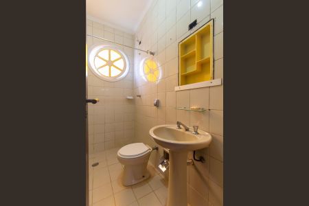 Casa à venda com 336m², 4 quartos e 3 vagasBanheiro da Suíte