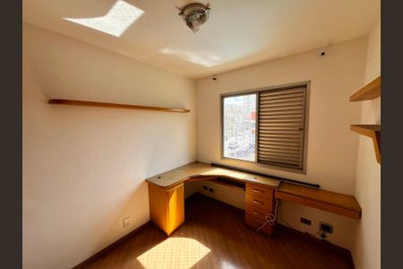 Apartamento à venda com 77m², 3 quartos e 2 vagasQuarto 3