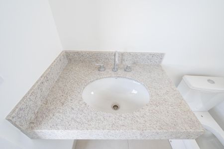 Apartamento à venda com 177m², 3 quartos e 2 vagas Apartamento à venda com 177m², 3 quartos e 2 vagasBanheiro da Suíte 2