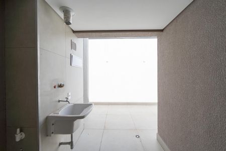 Apartamento à venda com 177m², 3 quartos e 2 vagas Apartamento à venda com 177m², 3 quartos e 2 vagasLavanderia