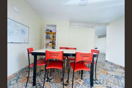 Apartamento à venda com 60m², 2 quartos e 1 vagaSala de estudo