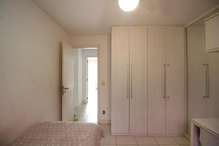 Casa de condomínio à venda com 166m², 4 quartos e 2 vagasQuarto 2