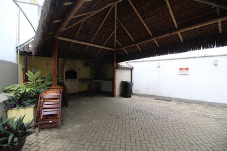 Casa de condomínio à venda com 166m², 4 quartos e 2 vagasÁrea Comum - Churrasqueira